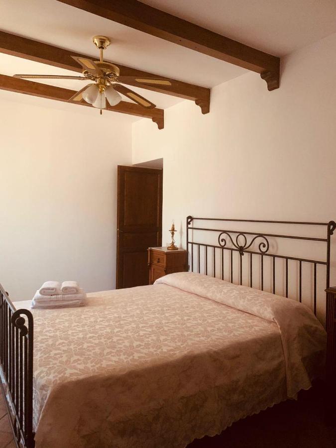 Villa Le Gemelle Dell'Alcantara 莫塔卡玛斯特拉 外观 照片