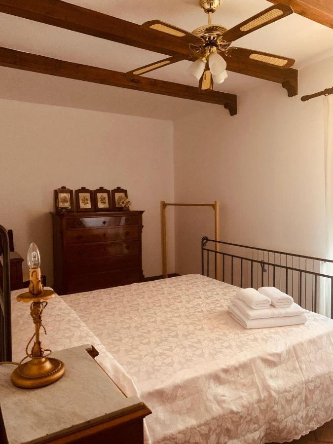 Villa Le Gemelle Dell'Alcantara 莫塔卡玛斯特拉 外观 照片
