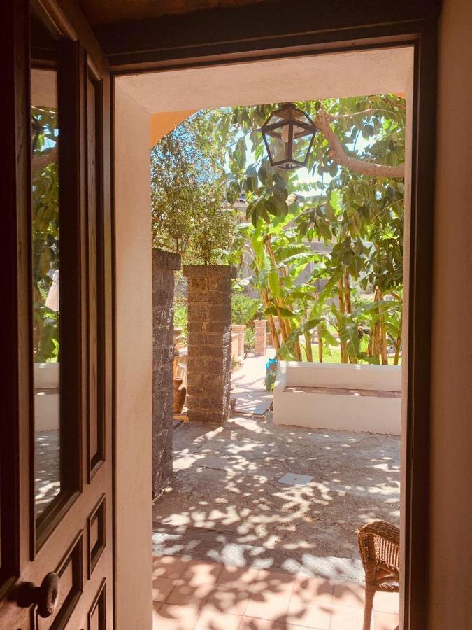 Villa Le Gemelle Dell'Alcantara 莫塔卡玛斯特拉 外观 照片