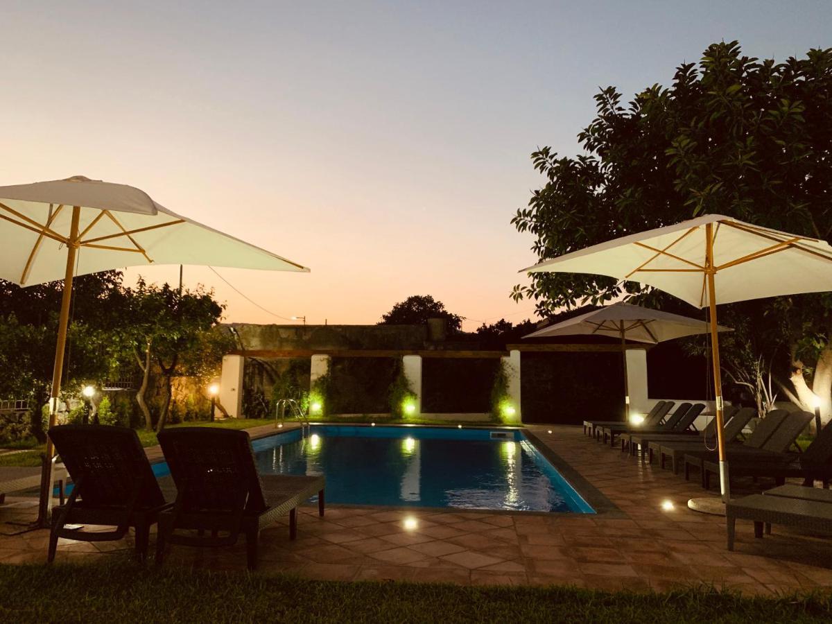 Villa Le Gemelle Dell'Alcantara 莫塔卡玛斯特拉 外观 照片